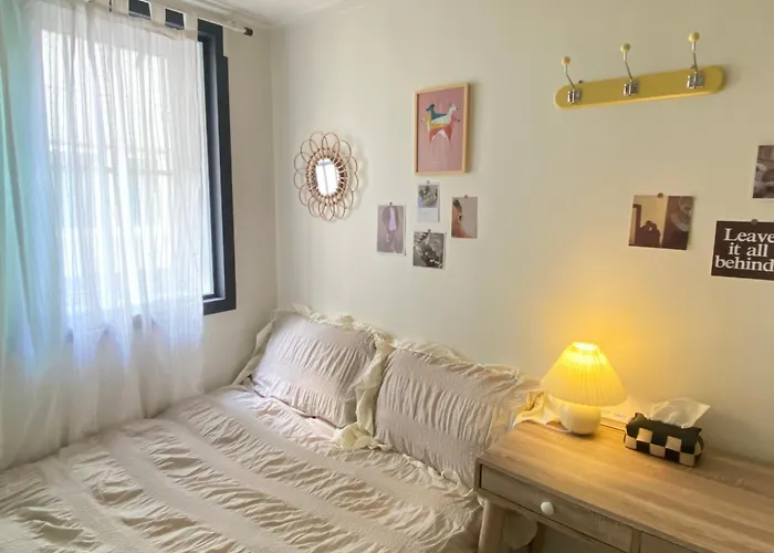 Morning Room Red Panda Guesthouse
